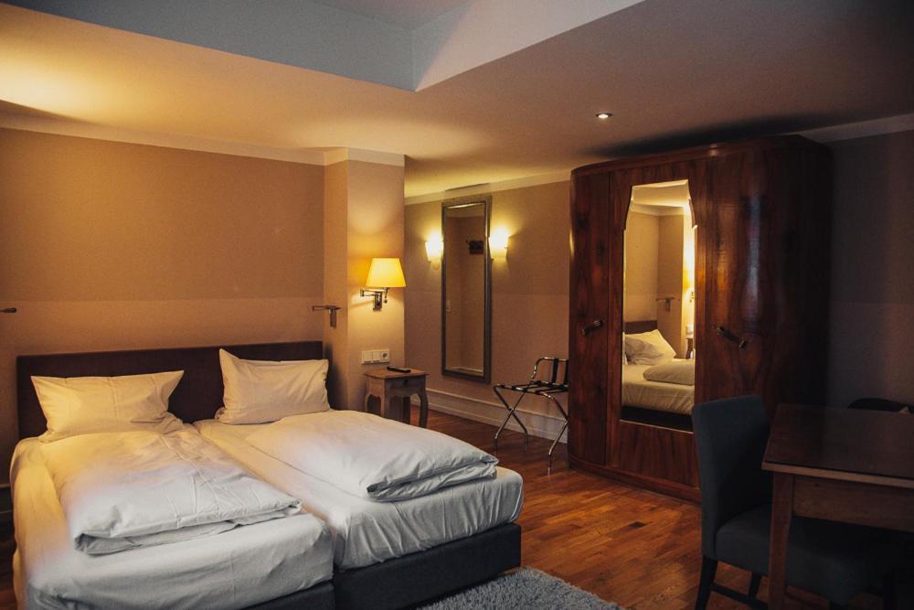 Weinhotel Eltvinum Eltville am Rhein Luaran gambar
